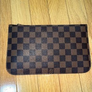 Checkered clutch